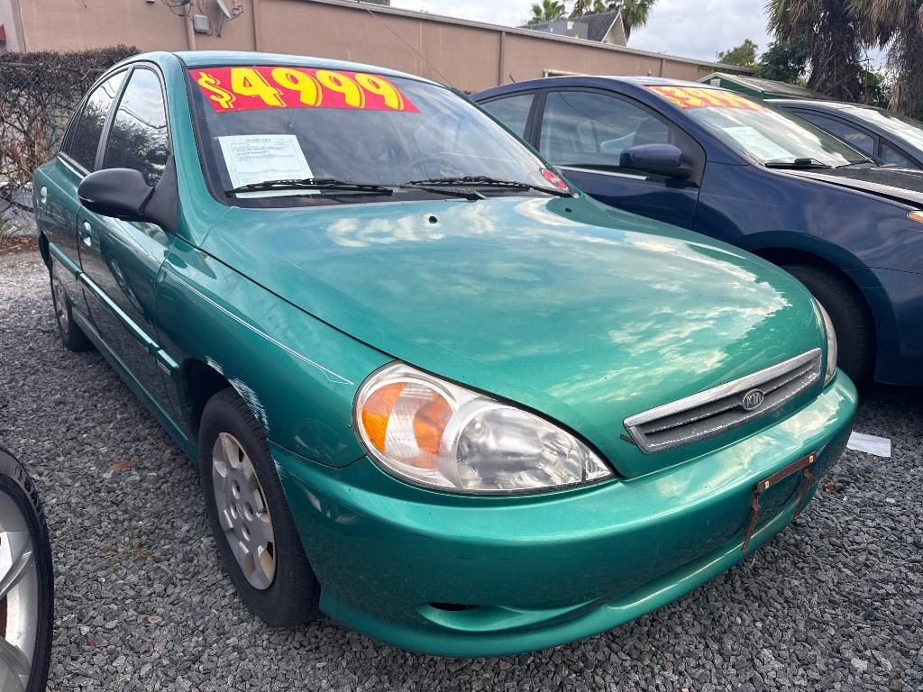2001 Kia Rio Base's photo