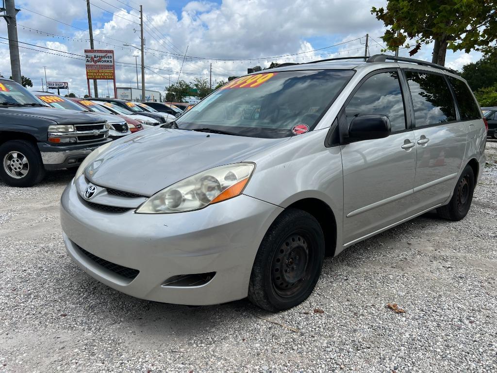 2008 Toyota Sienna LE